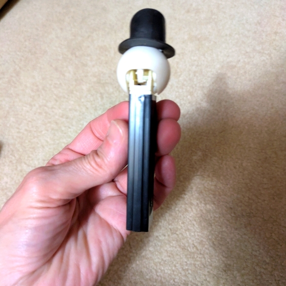 Vintage Snowman Pez Dispenser.  No Feet, Rare.  Excellent Condition. - Picture 4 of 5